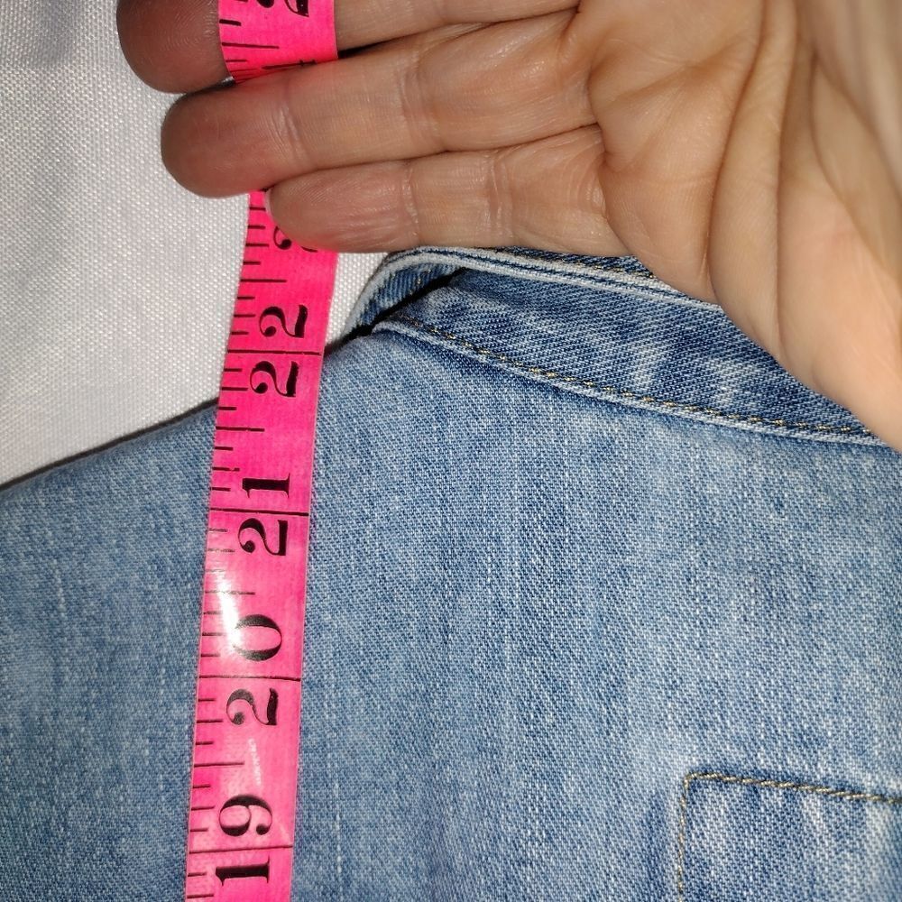 Vintage Liz Claiborne denim vest - Picture 7 of 7